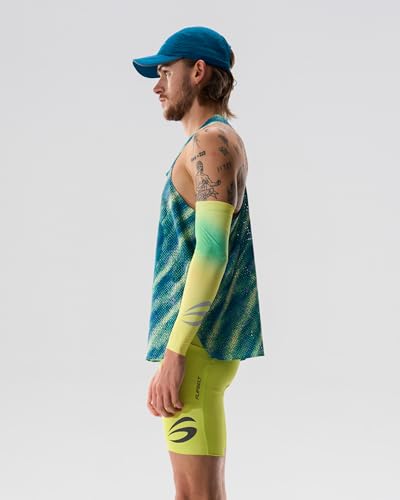 FlipBelt Men's Marathon Mesh Tank - color: Digital Blue, size: Large