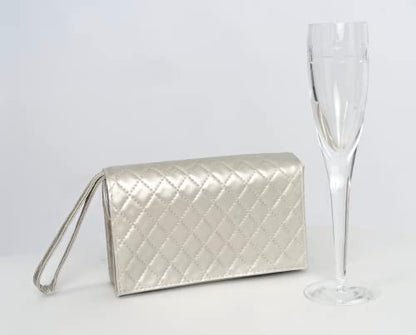 Clutch Purse with Hidden Flask (Silver), Holds 26 oz (800 ml), Party Flask, Handbag Flask, Wine Bag Flask, Flask For Women, Wine Purse - color: Silver
