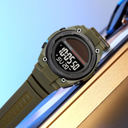 FANMIS Men's Solar Digital Sports Watch 50M Water Resistant Military Watch - color: Army Green